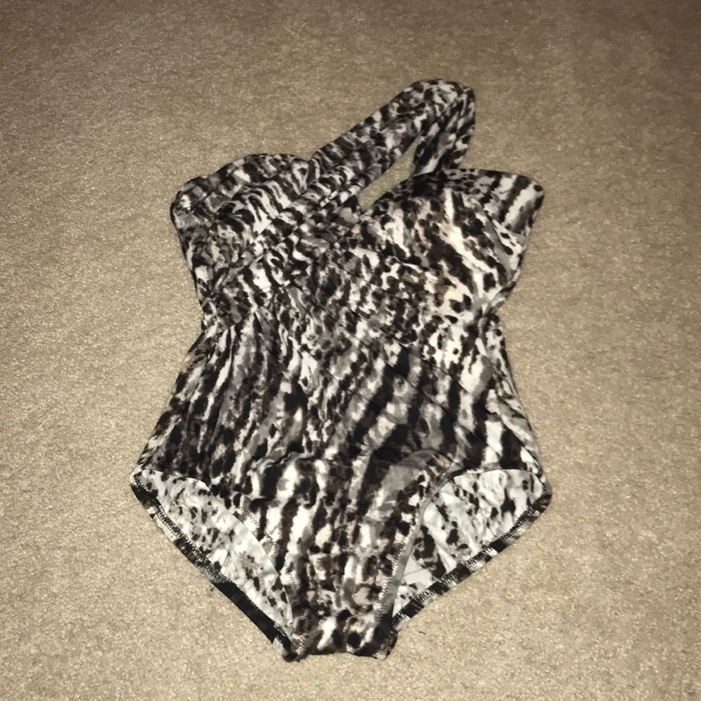 One piece bathing suit